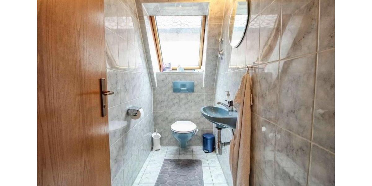 Dachgeschoßwohnung Markgröningen - 4.5 Zimmer, 92 m&sup2;, 389.000&euro; | Angebot:26704117