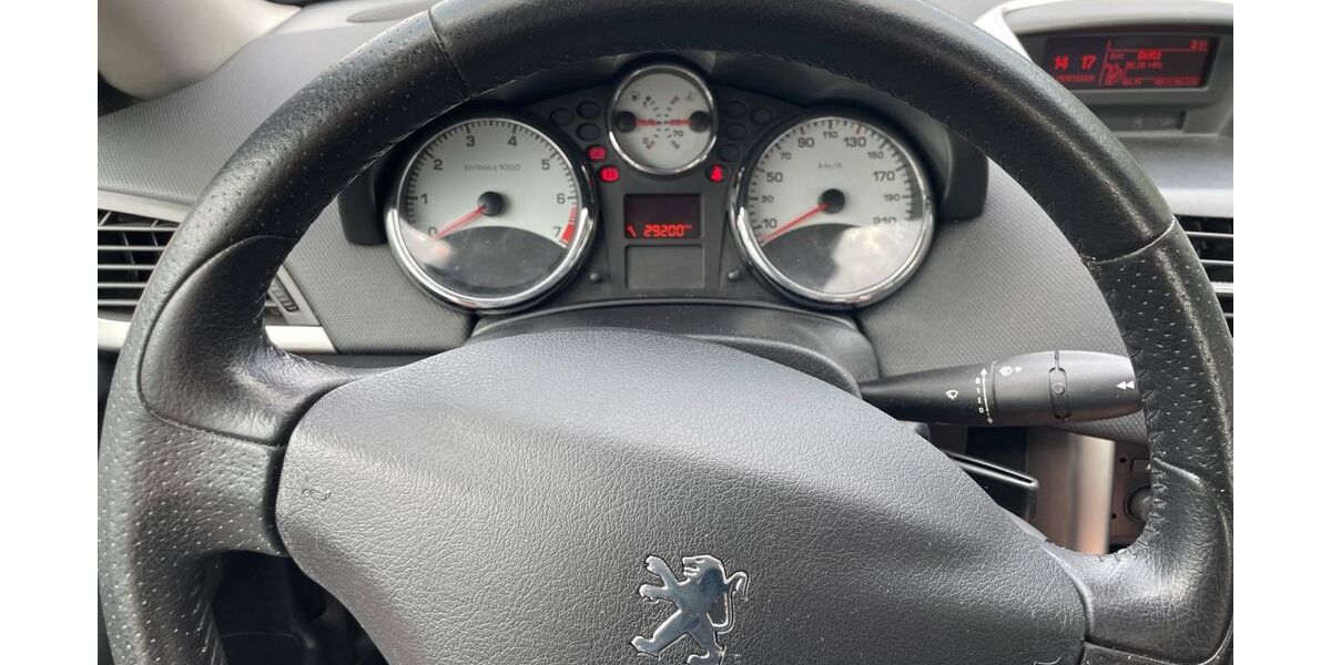 Peugeot 207 166.000 km 3.790 &euro; Pleidelsheim 74385