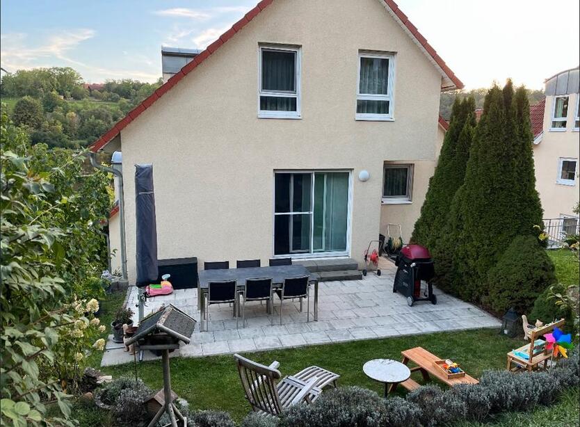 Haus im Haus - helle 5 Zimmer MaisonetteWohnung in Dätzingen