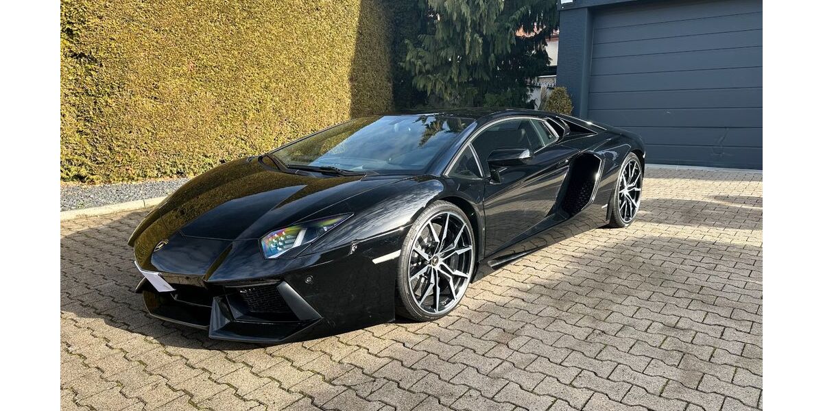 Lamborghini Aventador 80.000 km 229.880 &euro; Dettingen unter Teck 73265