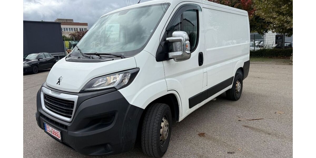 Peugeot Boxer 181.000 km 10.900 &euro; Asperg / Stuttgart 71679