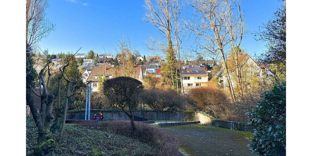 Etagenwohnung Stuttgart Botnang - 3 Zimmer, 100 m&sup2;, 440.000&euro; | Angebot:26170579