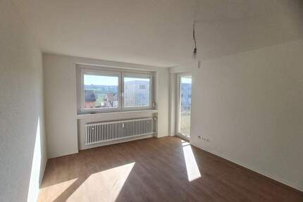 Wohnung Ludwigsburg Eglosheim - 3 Zimmer, 75 m&sup2;, 980&euro; | Angebot:26388374