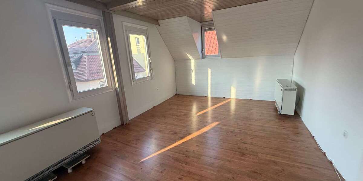 Etagenwohnung Stuttgart Luginsland - 2 Zimmer, 54 m&sup2;, 725&euro; | Angebot:25812523
