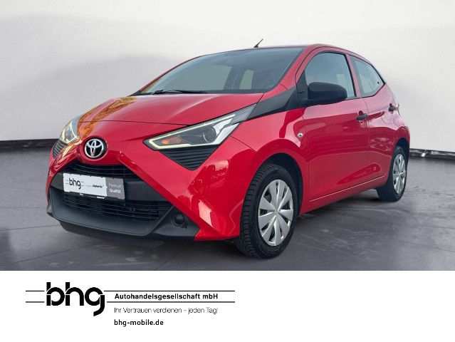 Toyota Aygo (X) 26.612 km 9.930 € Tübingen 72072