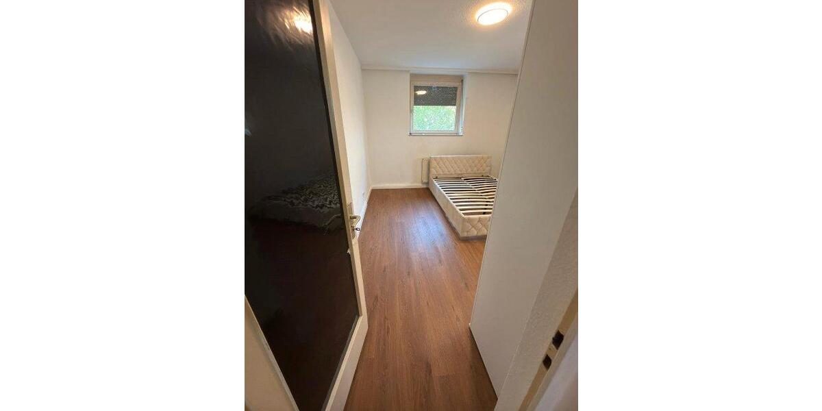Erdgeschoßwohnung Stuttgart Stuttgart-Ost - 3 Zimmer, 80 m&sup2;, 1.300&euro; | Angebot:26289279