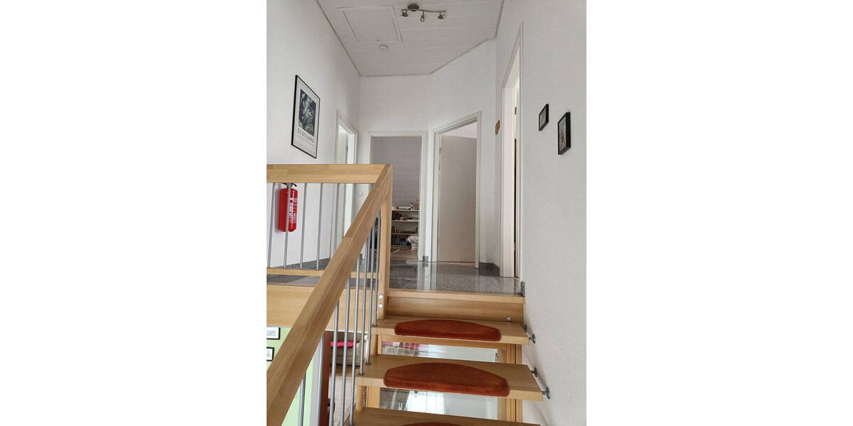 Einfamilienhaus Wiernsheim - 5 Zimmer, 127 m&sup2;, 1.560&euro; | Angebot:26527569