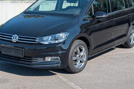VW Touran 176.950 km 8.999 &euro; Metzingen 72555