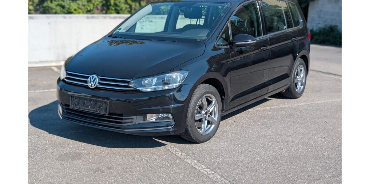 VW Touran 176.950 km 8.999 &euro; Metzingen 72555