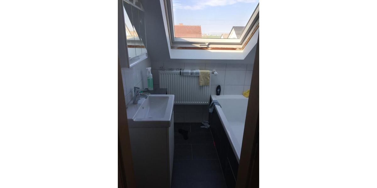 Dachgeschoßwohnung Böblingen Dagersheim - 3.5 Zimmer, 88 m&sup2;, 320.000&euro; | Angebot:26180306