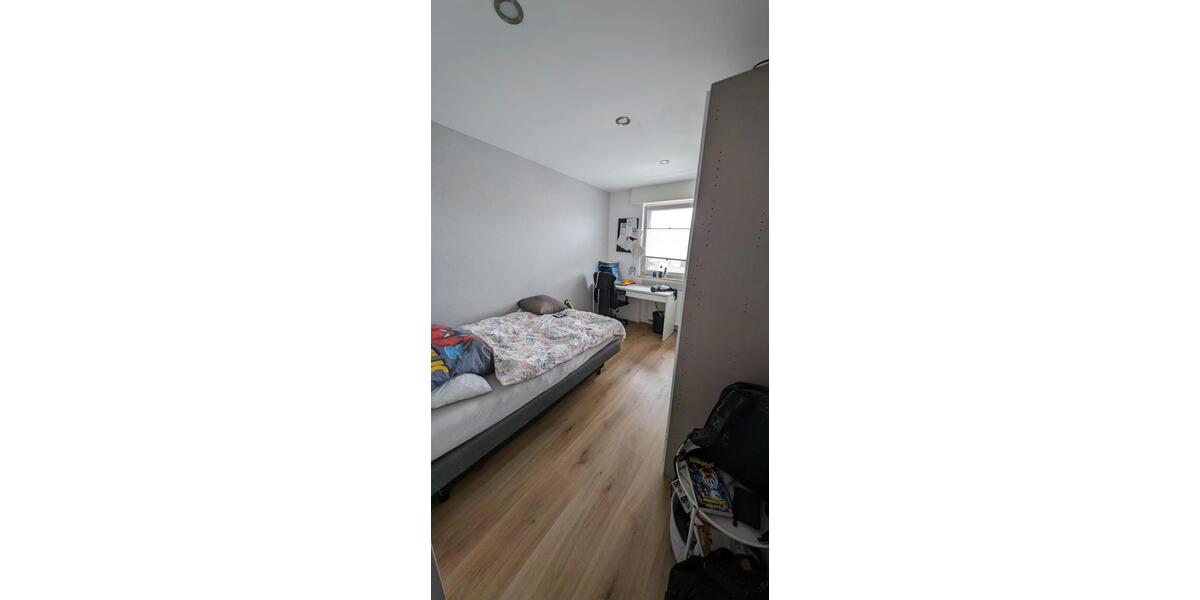 Etagenwohnung Leonberg - 4 Zimmer, 86 m&sup2;, 1.350&euro; | Angebot:26271069