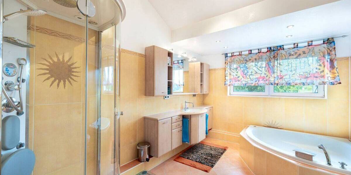 Doppelhaushälfte Asperg - 7 Zimmer, 177 m&sup2;, 895.000&euro; | Angebot:26834289