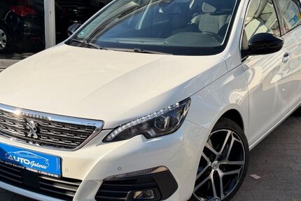 Peugeot 308 129.000 km 9.900 &euro; Nürtingen bei Stuttgart 72622