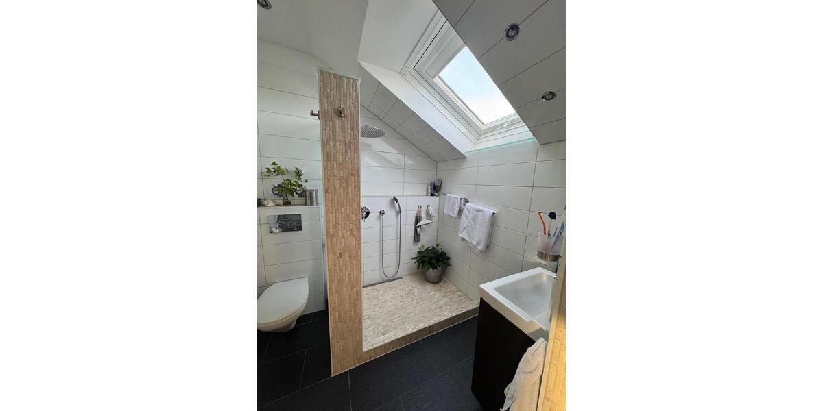 Dachgeschoßwohnung Stuttgart Birkach - 3 Zimmer, 72 m&sup2;, 339.000&euro; | Angebot:26162949