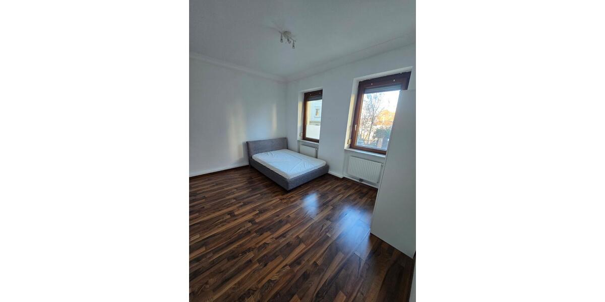 Hochparterre Stuttgart Bopser - 3 Zimmer, 65 m&sup2;, 279.000&euro; | Angebot:25397749