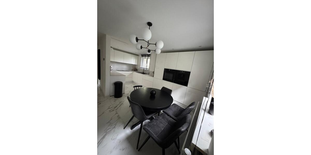 OHNE MAKLERPROVISION! 4,5 Zimmer auf 92 qm, 2021 Saniert 4.5 zimmer