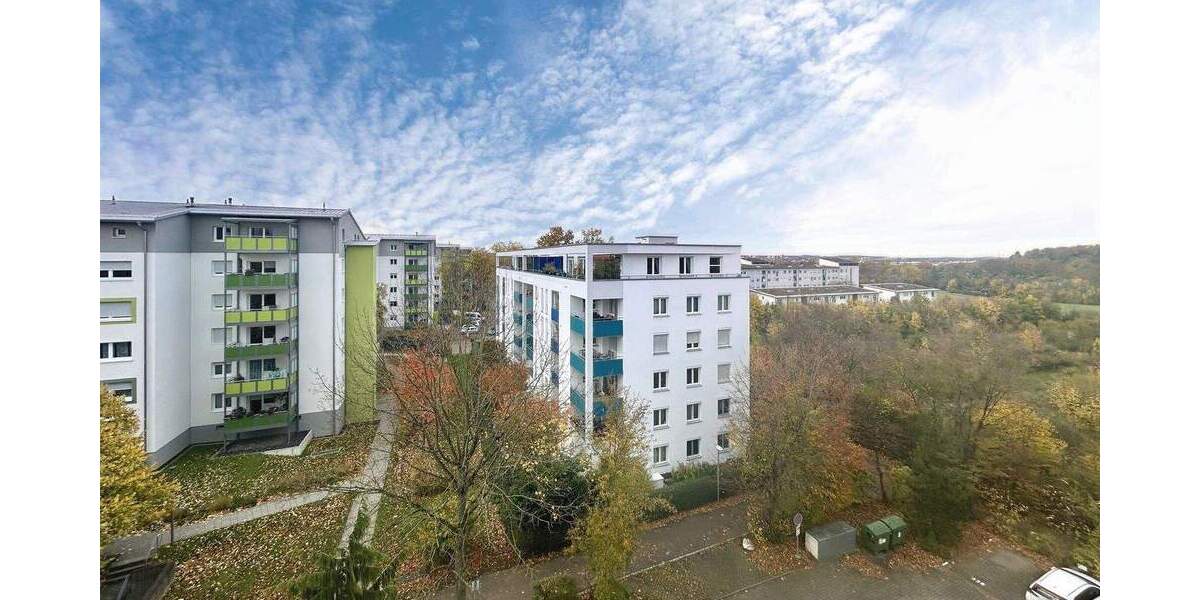 Freie & helle 2-Zi.-Whg. mit sonnigem Balkon, EBK, Aussicht, 6. OG, Aufzug, TG-Stpl. 2 zimmer