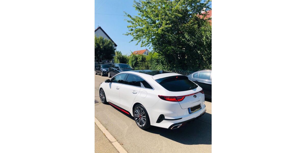 Kia pro ceed / ProCeed 60.000 km 22.999 &euro; Wolfschlugen 72649