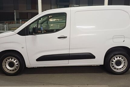 Peugeot Partner 150.000 km 9.900 &euro; Esslingen am Neckar 73733