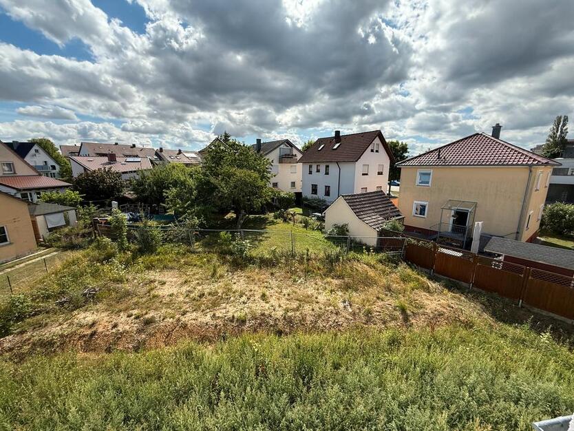Energiesparwunder trifft Familienidylle – Reihenhaus (A+) in Steinenbronn