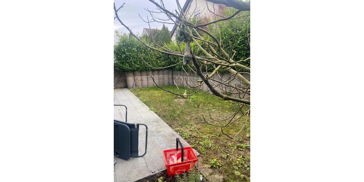 Einfamilienhaus Besigheim - 5.5 Zimmer, 179 m&sup2;, 2.250&euro; | Angebot:25050250