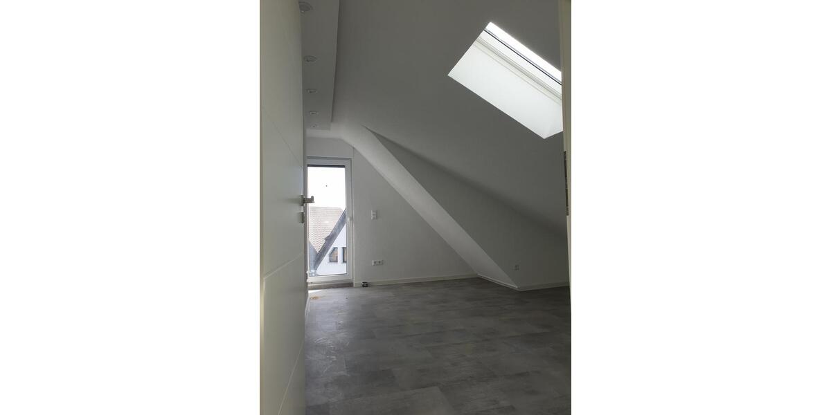 Doppelhaushälfte Markgröningen - 5 Zimmer, 125 m&sup2;, 1.850&euro; | Angebot:20377425