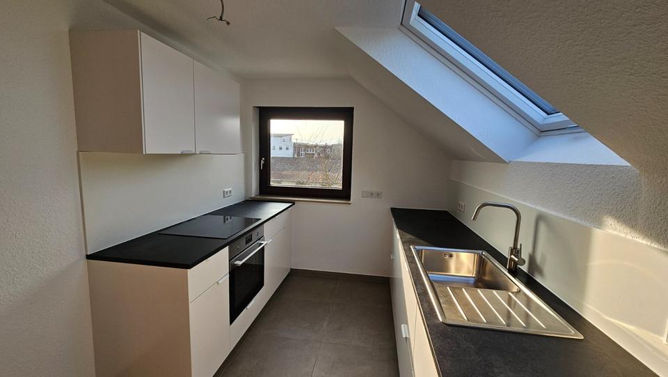 Dachgeschoßwohnung Stuttgart Birkach - 4 Zimmer, 123 m&sup2;, 1.600&euro; | Angebot:24840678