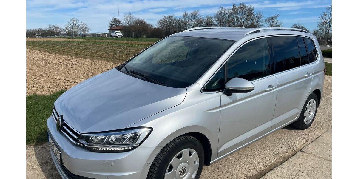VW Touran 106.000 km 23.700 &euro; Filderstadt 70794
