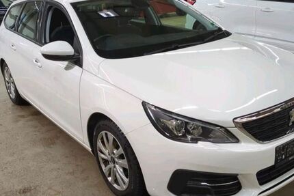 Peugeot 308 128.398 km 8.999 &euro; Stuttgart 70469