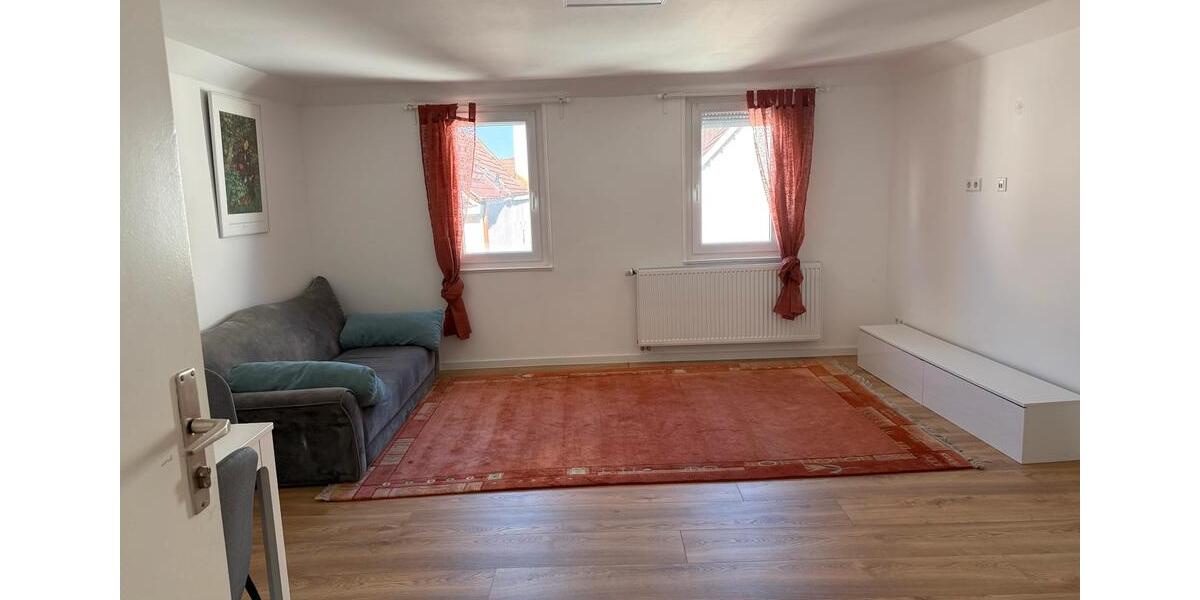 Dachgeschoßwohnung Stuttgart Luginsland - 2 Zimmer, 55 m&sup2;, 1.050&euro; | Angebot:26055807