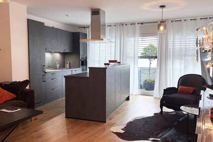 Wohnung Metzingen - 3 Zimmer, 93 m&sup2;, 1.300&euro; | Angebot:26852831