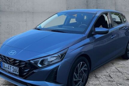 Hyundai i20 5.564 km 18.900 &euro; Ammerbuch-Entringen 72119