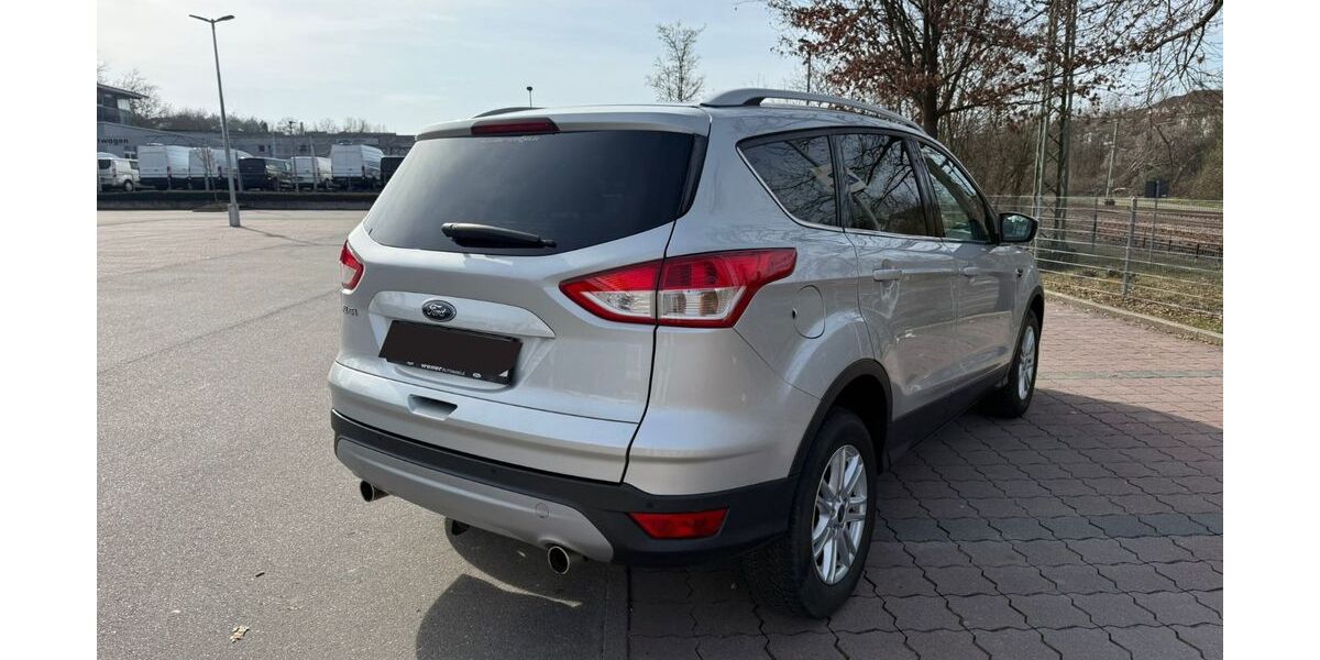 Ford Kuga 166.881 km 8.999 &euro; Marbach am Neckar 71672