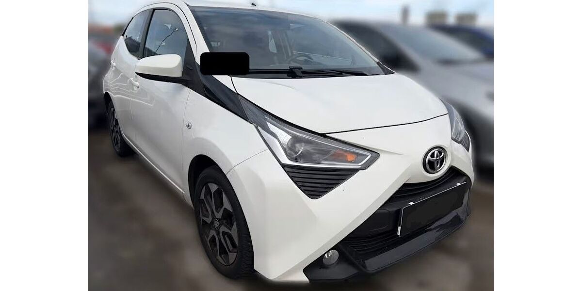 Toyota Aygo (X) 169.000 km 8.650 &euro; Ditzingen 71254