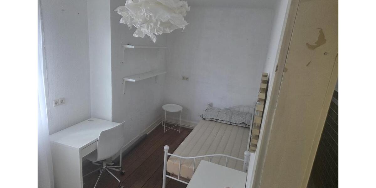 Etagenwohnung Tübingen - 4 Zimmer, 85 m&sup2;, 450&euro; | Angebot:26040737