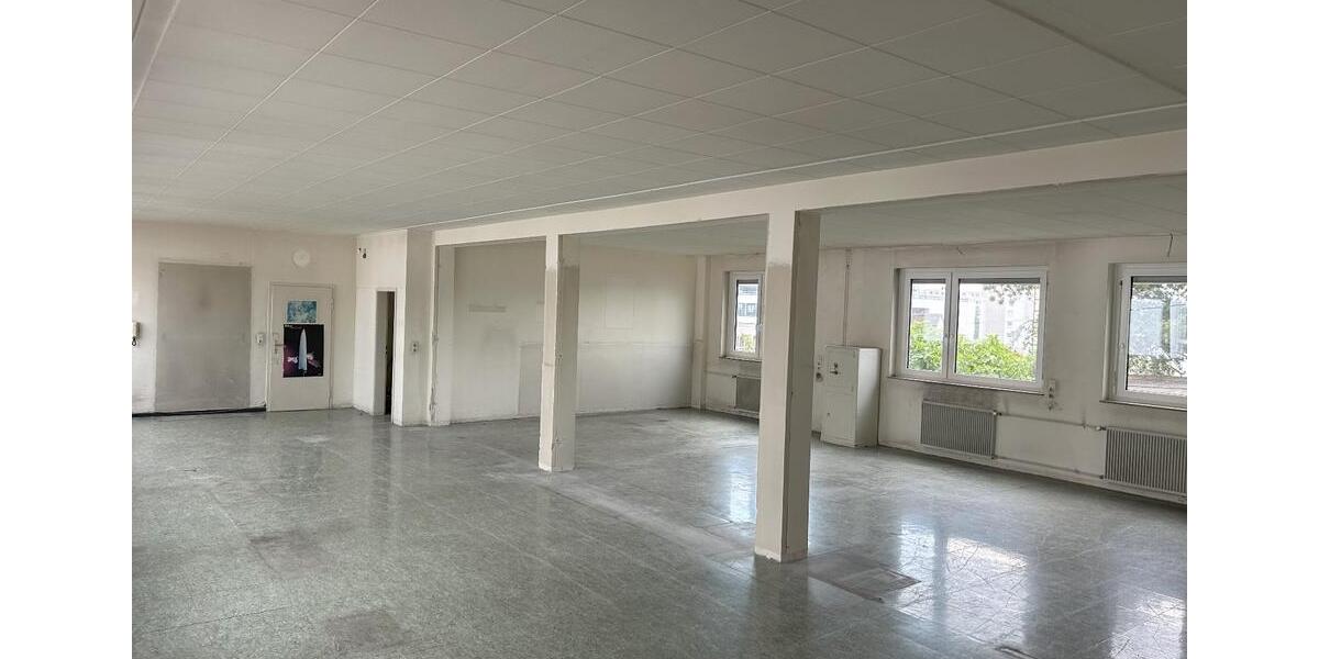 Gewerbefläche für BürosPraxis in Stuttgart Zuffenhausen zimmer