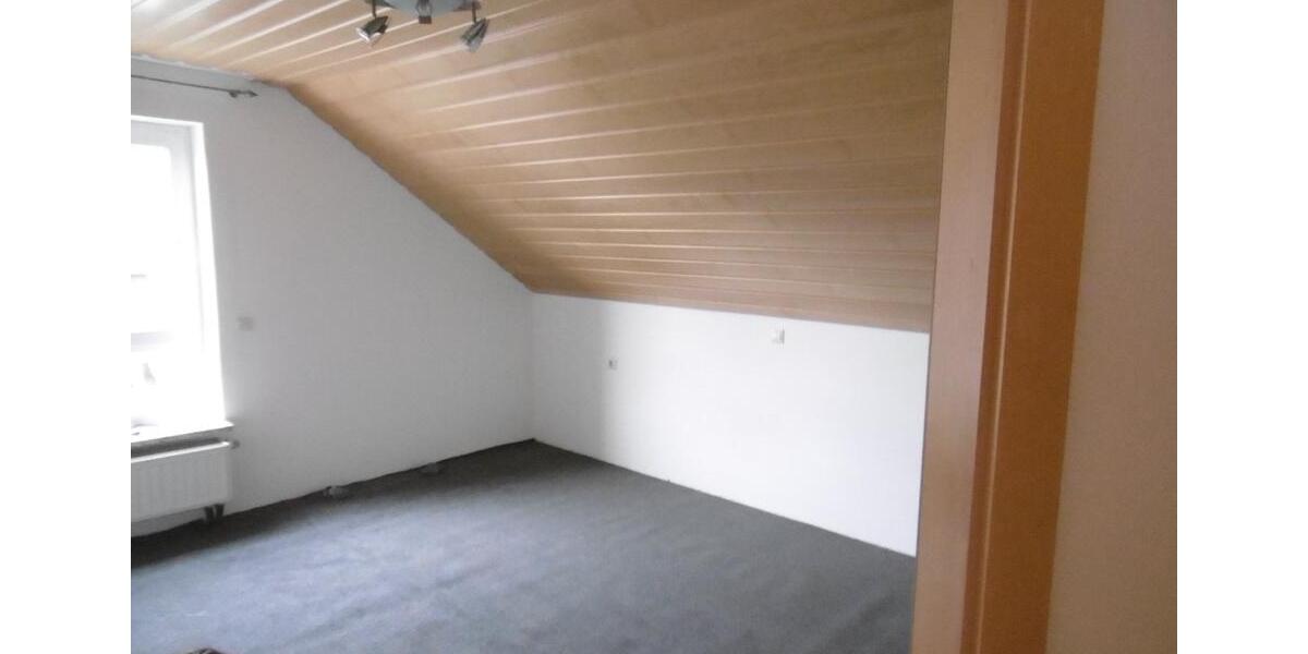 Dachgeschoßwohnung Affalterbach - 3 Zimmer, 84 m&sup2;, 279.000&euro; | Angebot:25403534