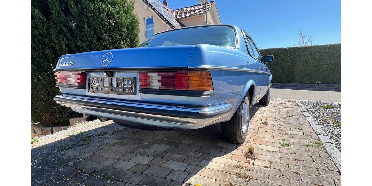 Mercedes-Benz Coupé 194.400 km 8.888 € Tiefenbronn 75233