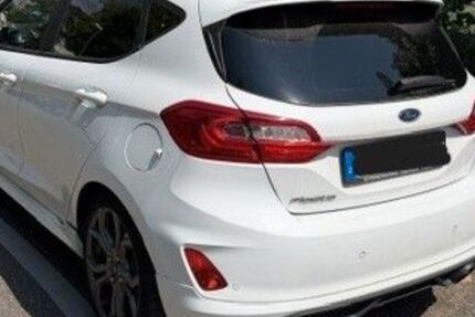 Ford Fiesta 49.500 km 12.850 &euro; Esslingen 73732