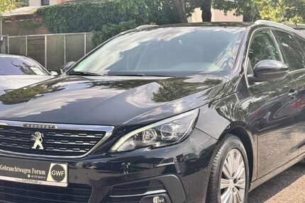Peugeot 308 84.112 km 12.990 &euro; Stuttgart 70437