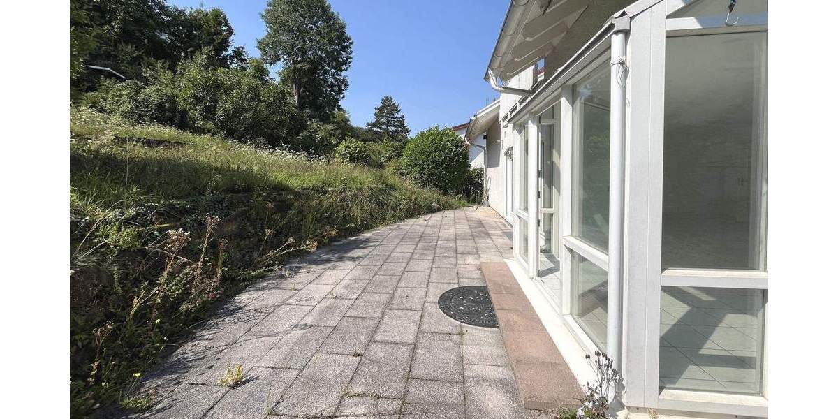 Einfamilienhaus Stuttgart Nord - 7 Zimmer, 242 m&sup2;, 1.690.000&euro; | Angebot:24696329