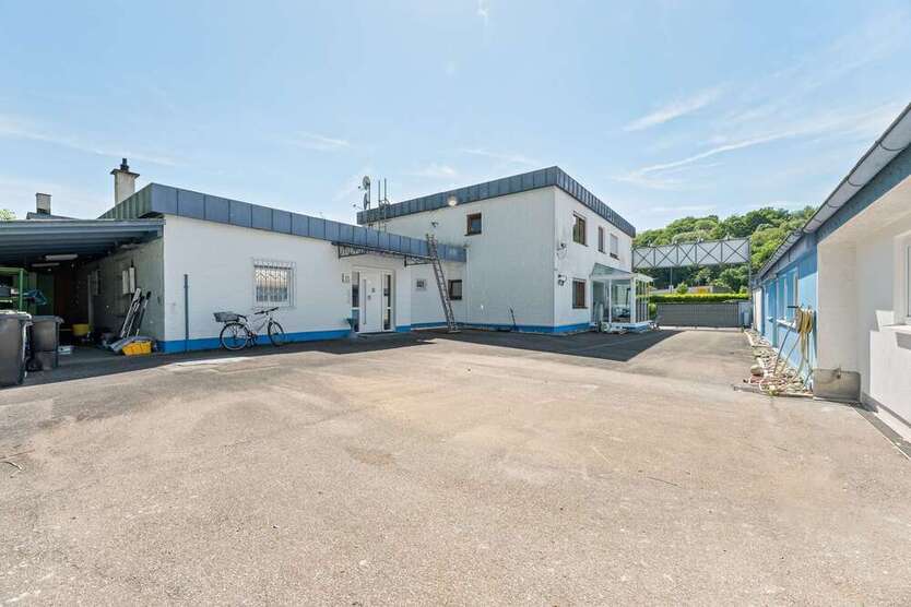 Büro in Neckartenzlingen 999.000 € 502.14 m²
