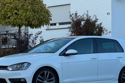VW Golf 121.408 km 13.490 € Walddorfhäslach 72141