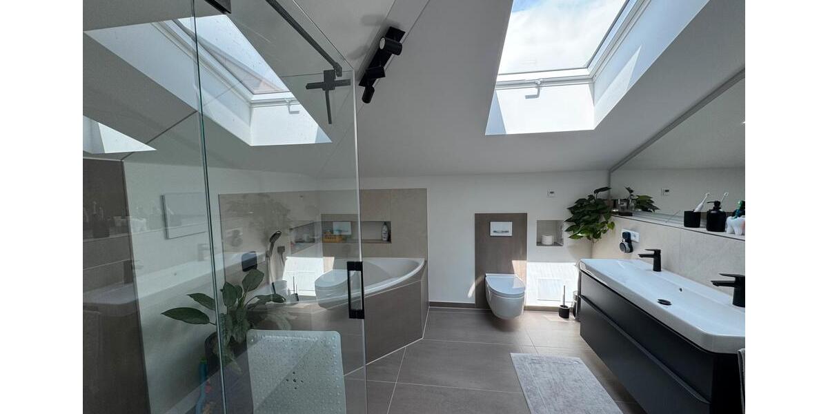 Einfamilienhaus Markgröningen - 3.5 Zimmer, 140 m&sup2;, 1.990&euro; | Angebot:26044402