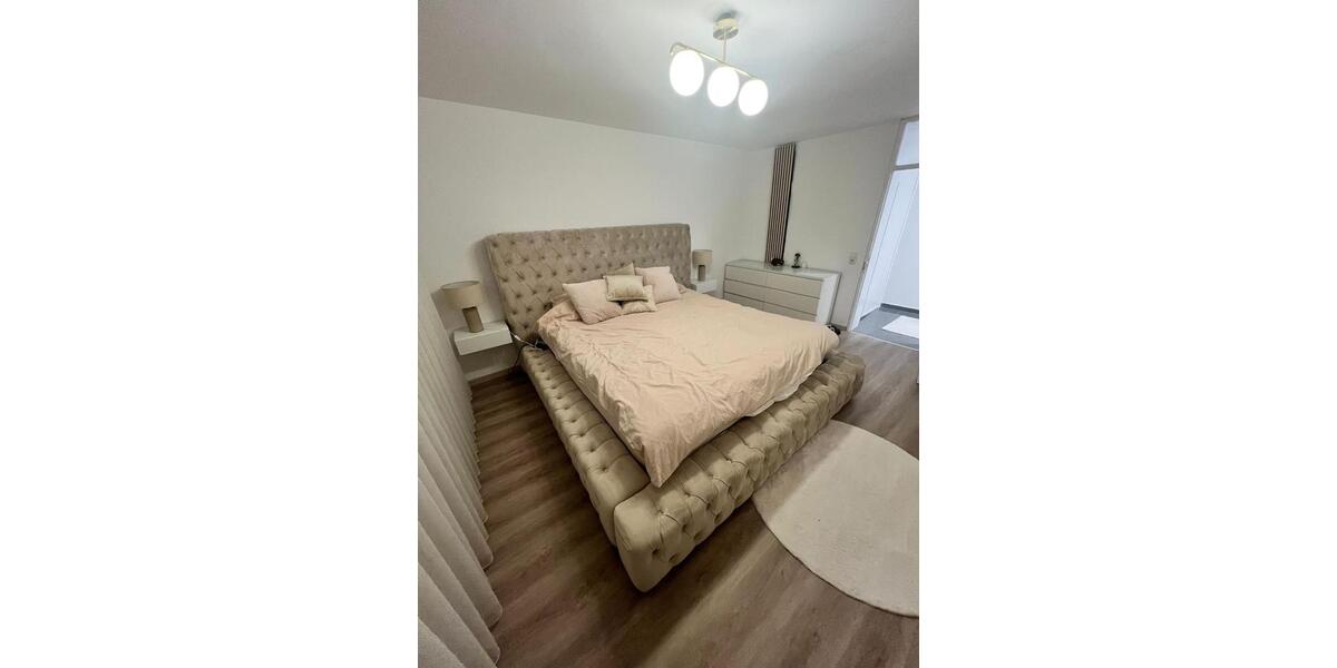 Etagenwohnung Leonberg - 3 Zimmer, 81 m&sup2;, 1.400&euro; | Angebot:26350182