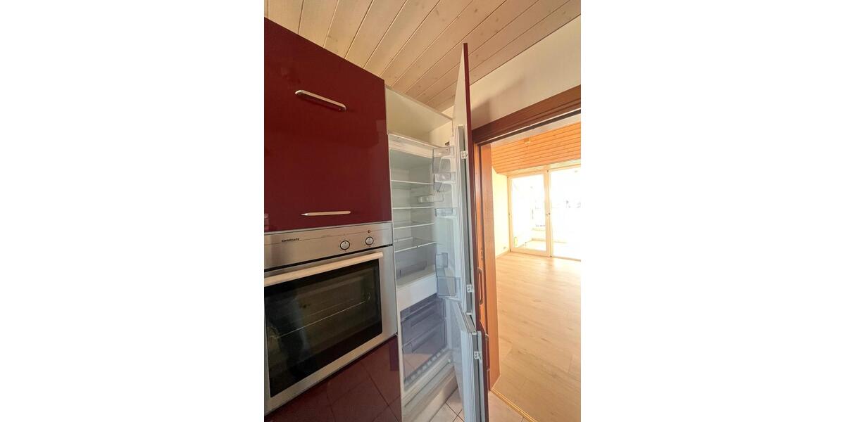 Dachgeschoßwohnung Fellbach Oeffingen - 4 Zimmer, 90 m&sup2;, 1.300&euro; | Angebot:26130840