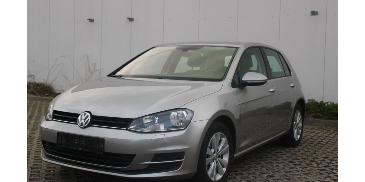 VW Golf 131.000 km 11.750 &euro; Korntal Münchingen 70825