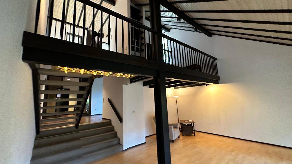 Mehrfamilienhaus, Wohnhaus Weil der Stadt - 7 Zimmer, 200 m&sup2;, 2.700&euro; | Angebot:26106042