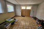 ++Haus mit 2 Wohnungen, Balkon, Küche und große Doppelgarage