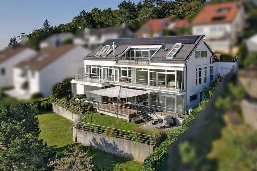 Haus zum Kaufen in Leonberg 5.100.000 € 585 m²